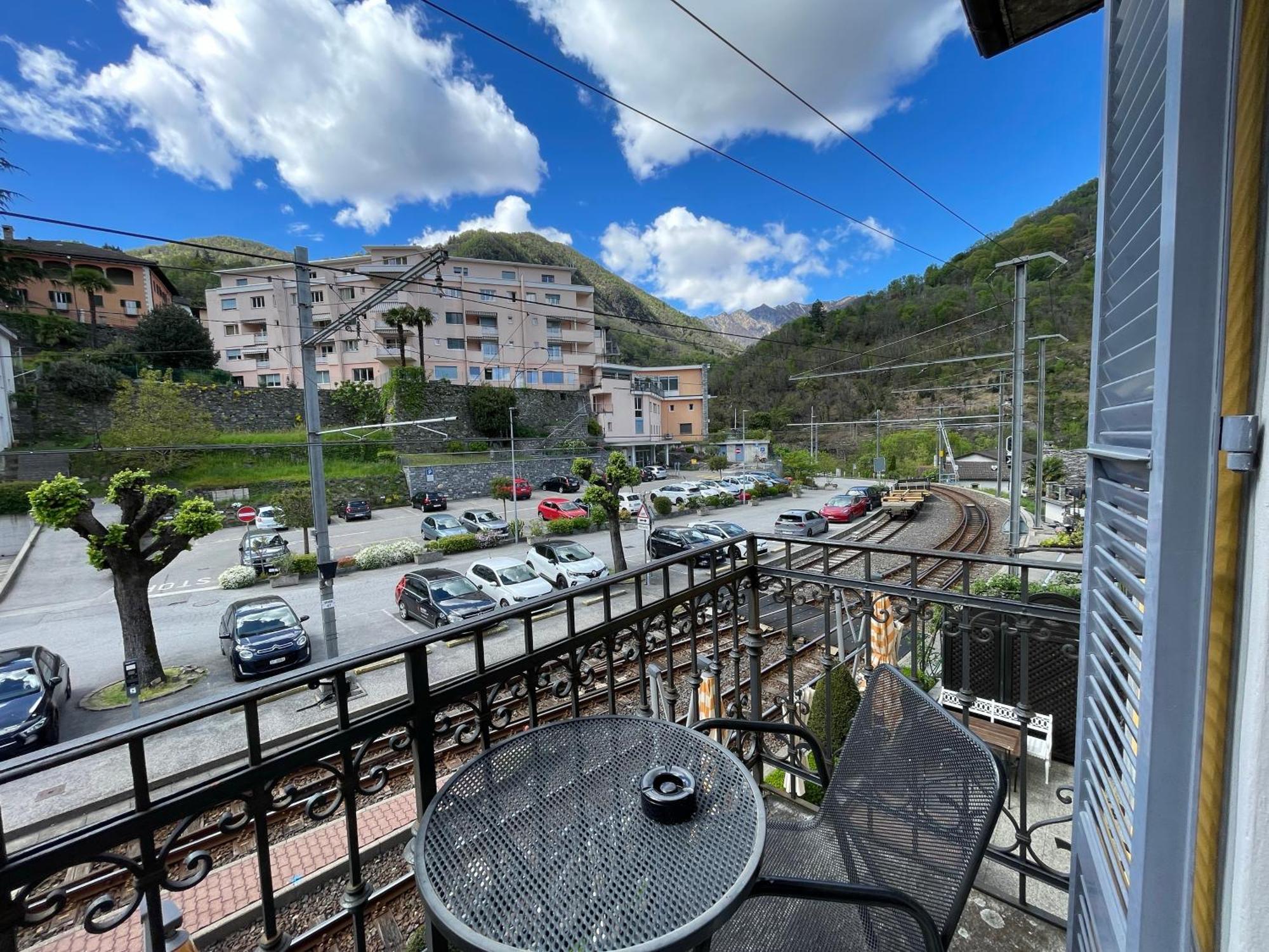 Bed and Breakfast Ristorante Della Stazione Da Yanelo Intragna TI Exterior foto